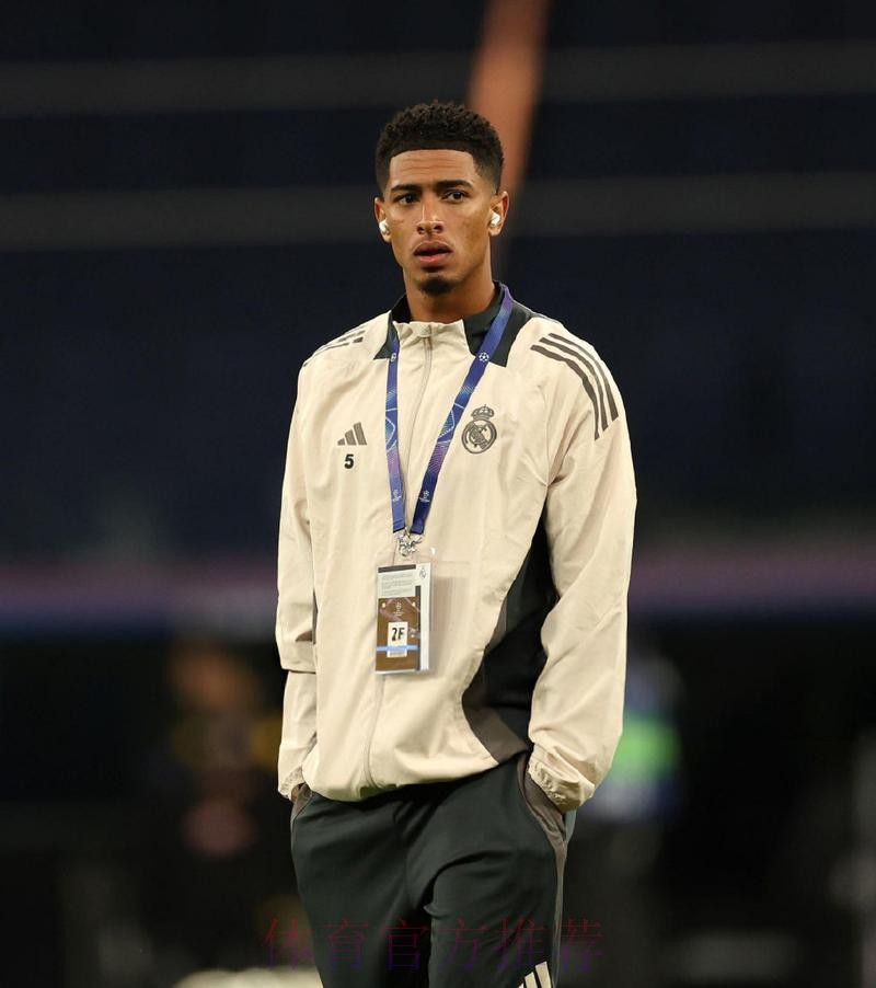 记者:贝林厄姆今天将在伦敦接受肩部手术 记者:贝林厄姆今天将在伦敦接受肩部手术